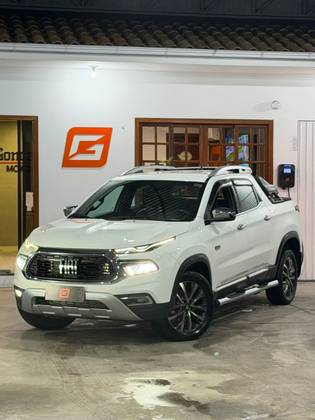 FIAT TORO 2.0 16V TURBO DIESEL RANCH 4WD AT9 FIAT TORO 2.0 16V TURBO DIESEL RANCH 4WD AT9
